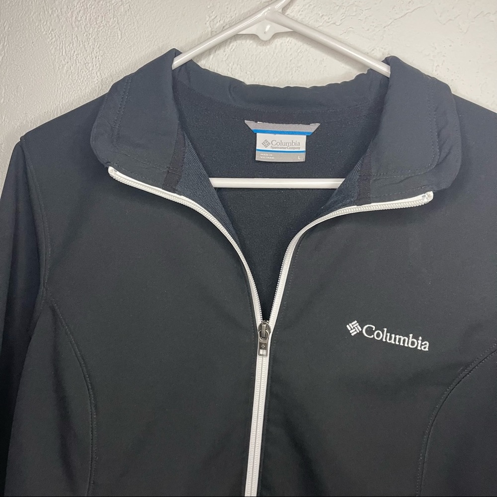 Columbia Large Jacket - Picture 13 of 16